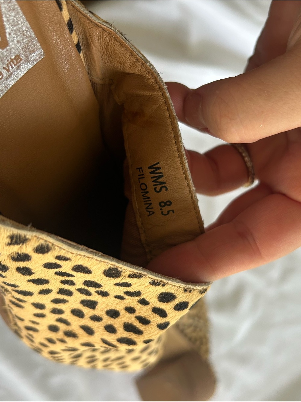 Dolce Vita Filomina Leopard Print Calf Hair Stacked Heel Mules Size 8.5 - Picture 9 of 10